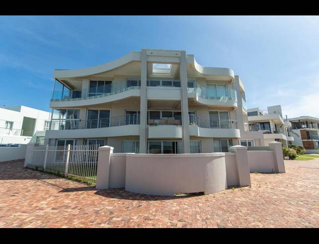 4 BEDROOM APARTMENT FOR SALE IN BROOKES HILL